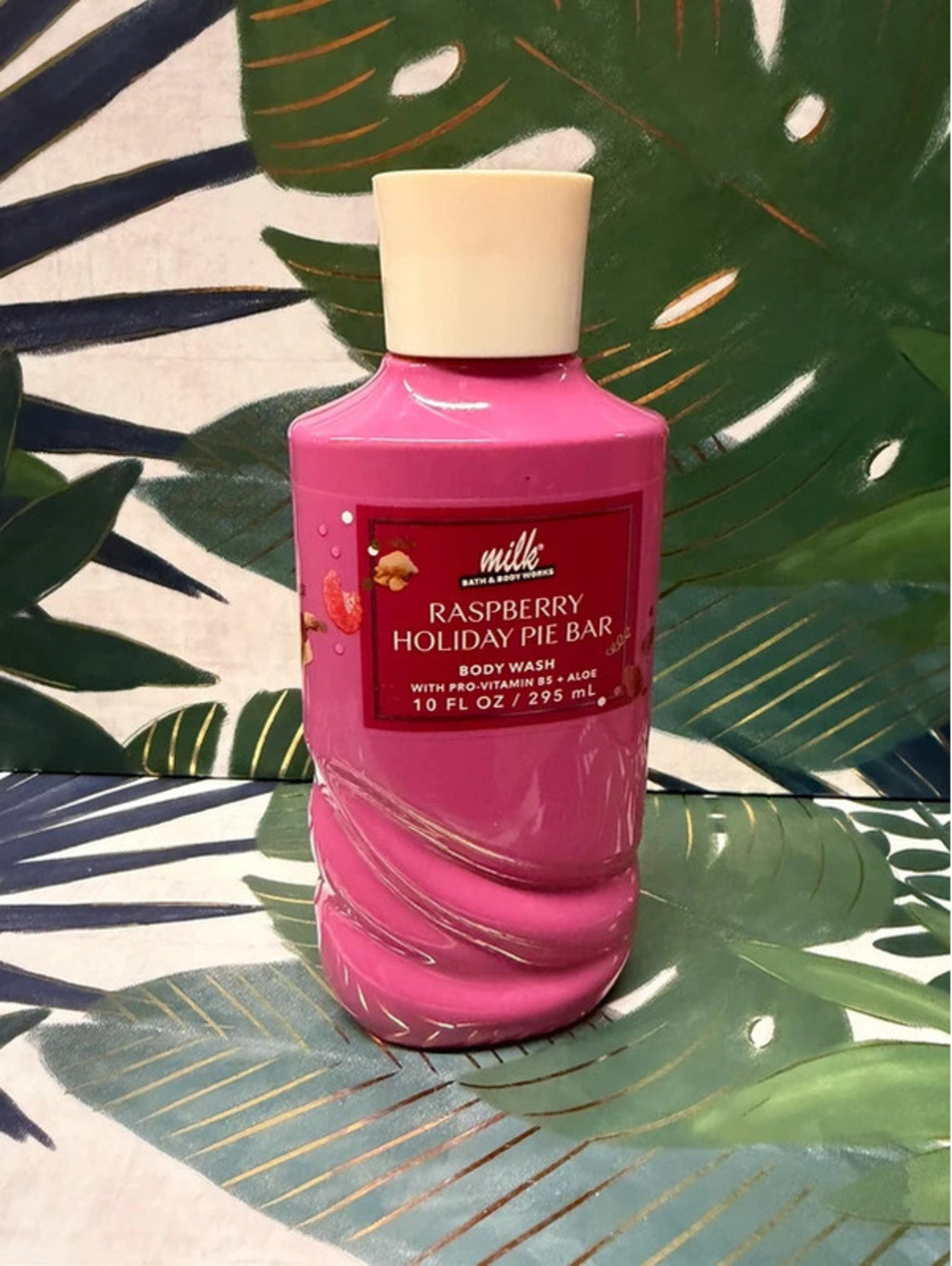 Bath & Body Works x Milk Bar Raspberry Holiday Pie Bar Body Wash 10 oz New